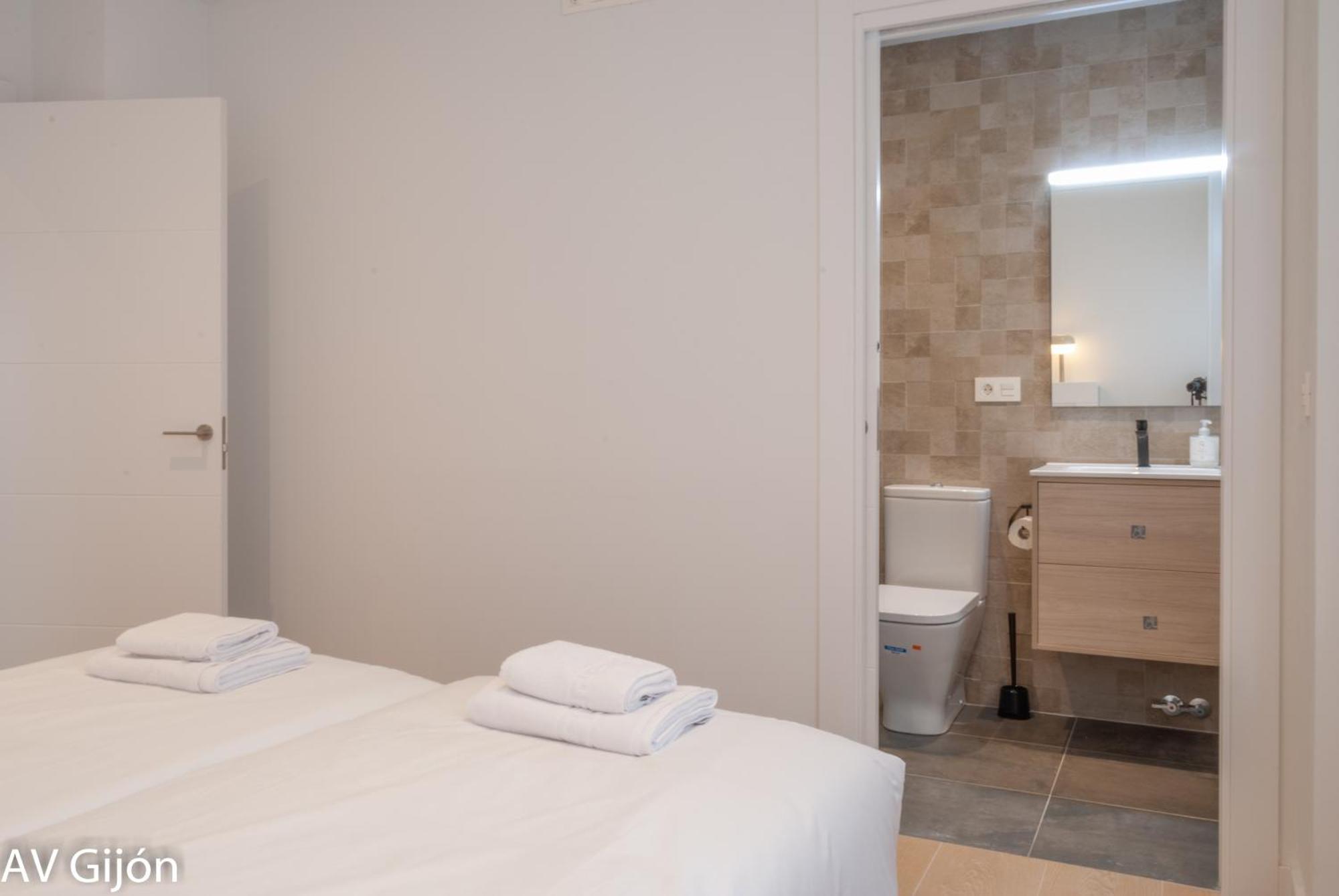 Appartement Av Manuel Junquera 27 *